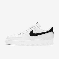 NIKE AIR FORCE 1 x Black & White